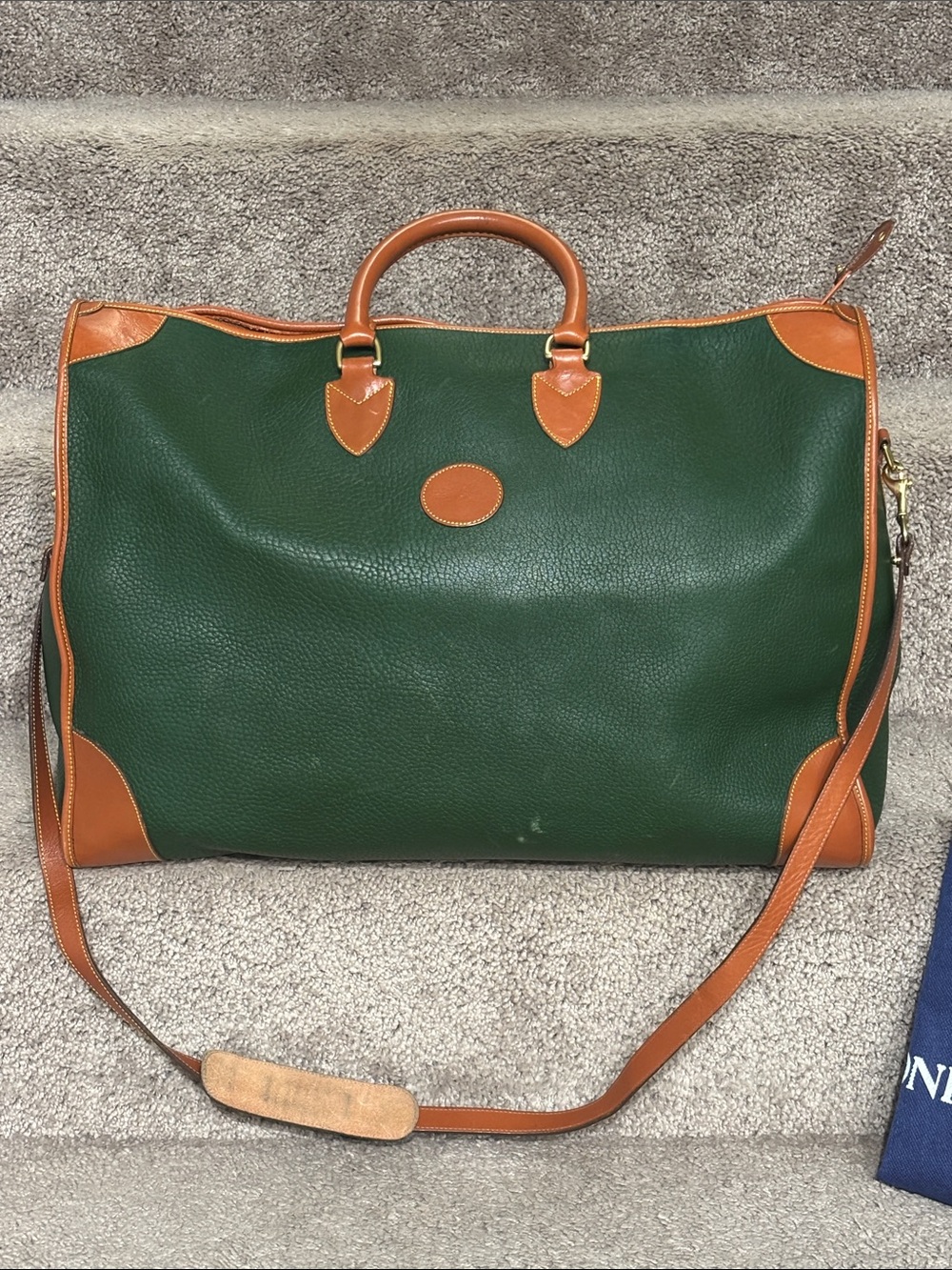 Rare Vintage Dooney & Bourke Fir Green and Tan Leather Weekender - Picture 2 of 13